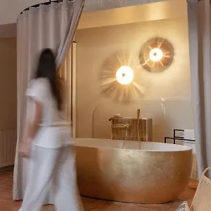 mihotel-tour-rose.hotels-rhonealpes.com/